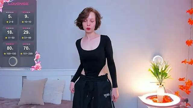 UmbraVelour online show from December 2025 03:28:02 PM