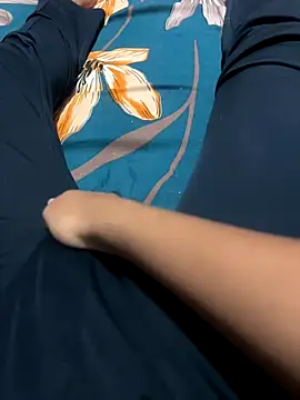 cutestpearl online show from November 2025 06:13:01 AM