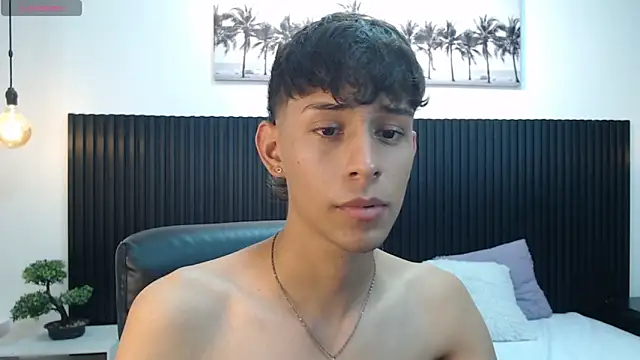 Snapshot of DraxBlade09 chatting on November 2025 08:30:01 PM DraxBlade09 online show from November 2025 08:30:01 PM