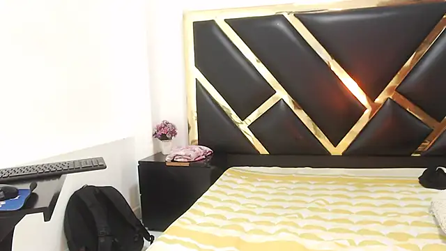 NoahJhonson69 online show from December 2025 08:05:02 PM