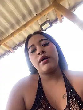 Sara storm outdoors online show from November 2025 04:07:01 PM