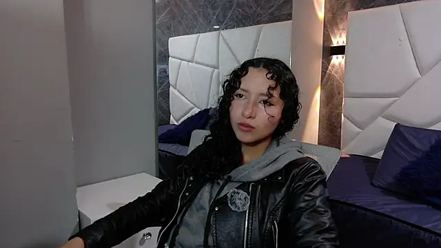 pettymoon1 online show from November 2025 11:35:01 AM