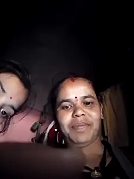 Snapshot of Qxjiya chatting on December 2025 04:18:02 AM Qxjiya online show from December 2025 04:18:02 AM