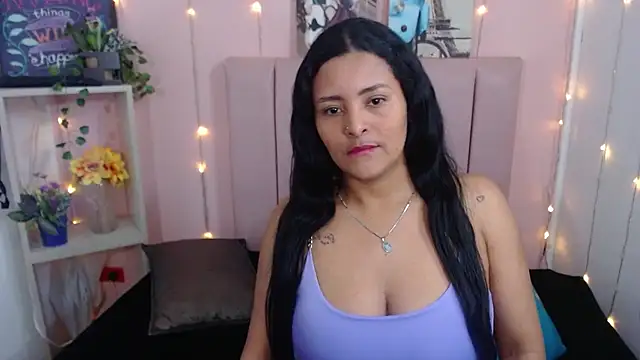 cristal bianchi online show from November 2025 03:56:02 PM