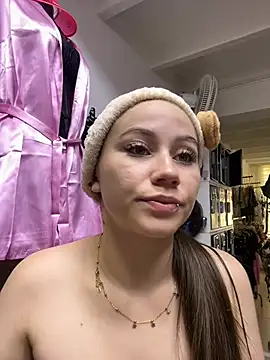 Snapshot of MiaWhiteBunny chatting on April 2026 07:16:01 PM MiaWhiteBunny online show from April 2026 07:16:01 PM