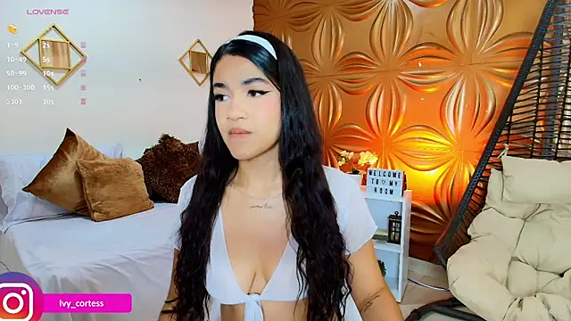 Ivycortes online show from December 2025 09:12:02 PM