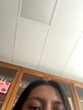 jadeeguti online show from November 2025 11:10:02 AM