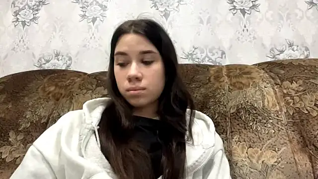 Snapshot of DebbiGoodknight chatting on December 2025 09:58:01 AM DebbiGoodknight online show from December 2025 09:58:01 AM