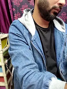 Cute Lucky online show from February 2026 03:18:01 PM