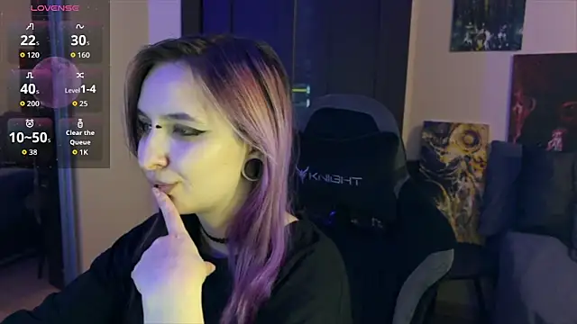 Snapshot of lavender_monster chatting on February 2026 08:45:01 PM lavender monster online show from February 2026 08:45:01 PM