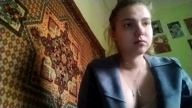 KikiBang online show from December 2025 08:19:01 AM