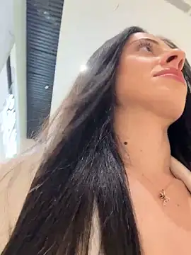 Lilitoppp online show from November 2025 02:38:01 PM