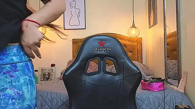 Lily Sanderss online show from December 2025 12:44:02 PM