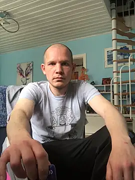 Snapshot of Spielzeugtwink chatting on May 2026 02:55:02 PM Spielzeugtwink online show from May 2026 02:55:02 PM