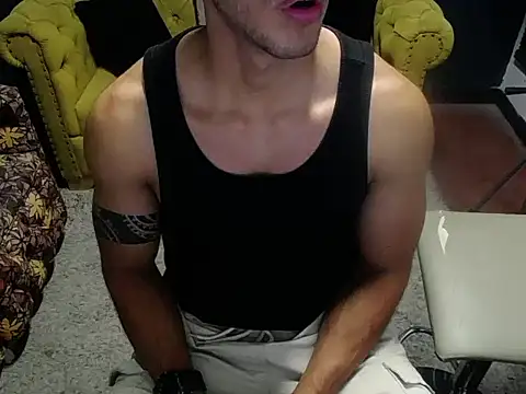 Snapshot of tayler_luke chatting on December 2025 01:12:02 AM tayler luke online show from December 2025 01:12:02 AM