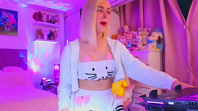 MadamBarbiee online show from January 2026 11:41:02 PM