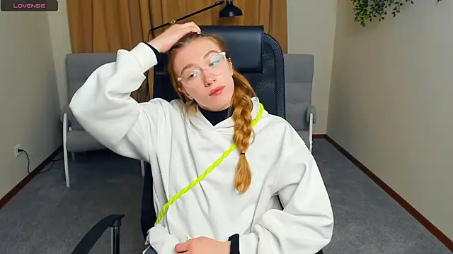 KathrynMattu online show from November 2025 02:27:02 PM