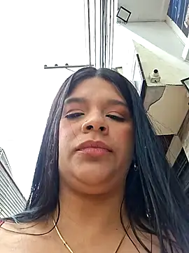 Layla-daring online show from December 2025 06:15:01 PM