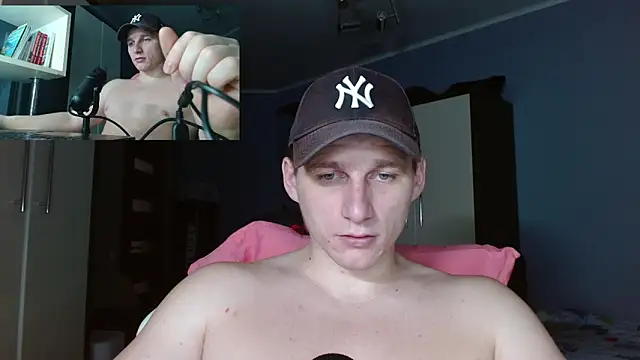 Poliglotjoe1 online show from December 2025 09:12:02 PM