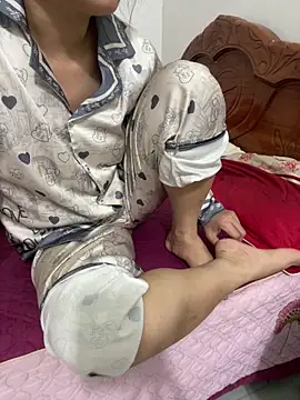 suna218 online show from December 2025 03:09:02 PM