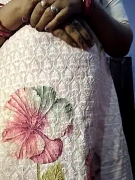 yamunna647 online show from January 2026 04:11:01 PM