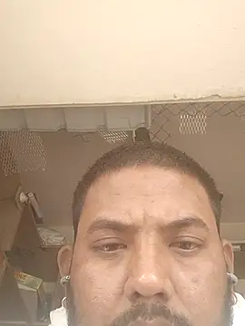 Snapshot of Roy___121 chatting on November 2025 04:56:02 AM Roy 121 online show from November 2025 04:56:02 AM