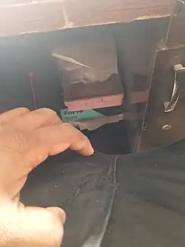 Roy   121 online show from December 2025 04:07:01 AM