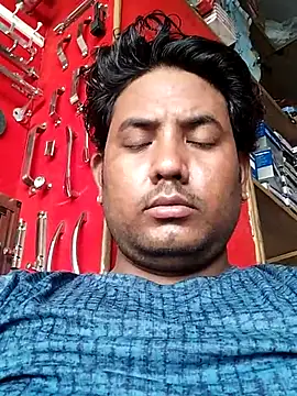 Snapshot of Roy___121 chatting on June 2026 11:02:01 AM Roy 121 online show from June 2026 11:02:01 AM