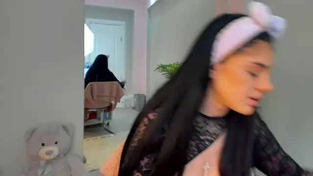 SerennaNoir online show from February 2026 08:14:02 PM