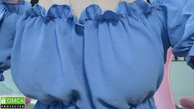 Megan Lora online show from December 2025 08:10:01 AM