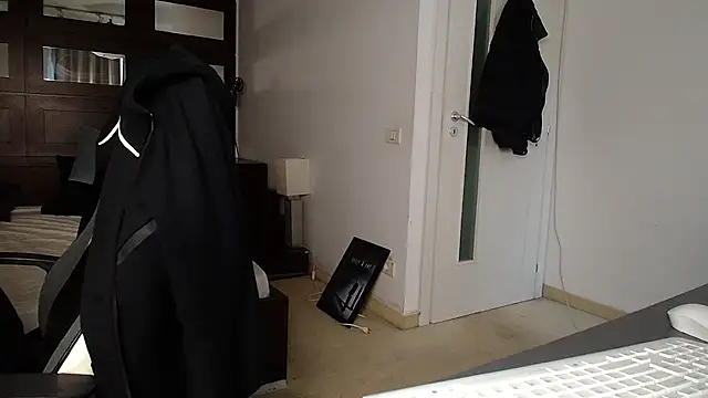 ElijahThorne online show from February 2026 10:47:02 AM