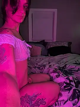 Snapshot of LexiLuxi chatting on November 2025 04:14:02 AM LexiLuxi online show from November 2025 04:14:02 AM