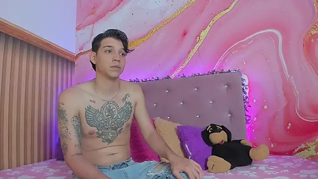 Snapshot of Ares_infernal chatting on November 2025 03:17:02 AM Ares infernal online show from November 2025 03:17:02 AM