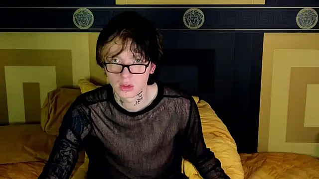 Snapshot of TRAVIS_CLAS chatting on November 2025 12:31:01 AM TRAVIS CLAS online show from November 2025 12:31:01 AM