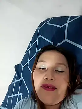 Paola-Lond online show from December 2025 02:06:02 AM