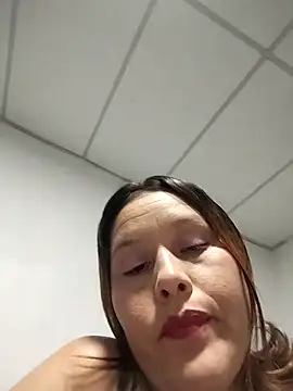 Paola-Lond online show from December 2025 02:08:02 AM