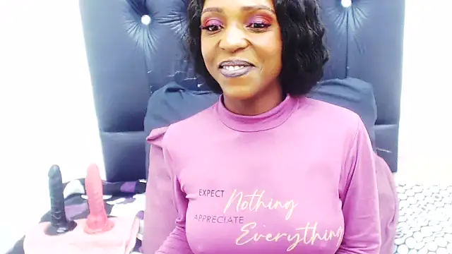 Snapshot of RarePearlz chatting on December 2025 07:09:01 PM RarePearlz online show from December 2025 07:09:01 PM