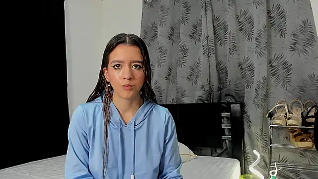 Violeta Gracee online show from March 2026 02:56:02 PM