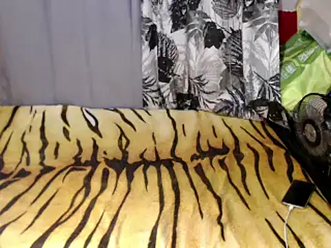 lovelyxmorena online show from January 2026 02:22:02 PM