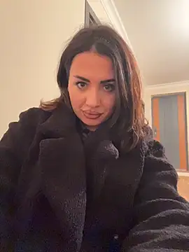     Eva     online show from November 2025 03:00:02 PM