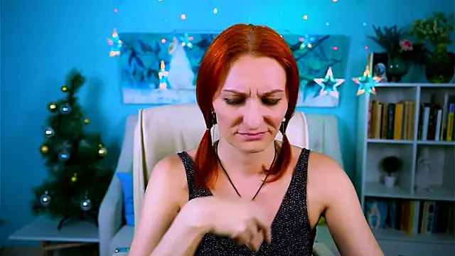 DianaTorrens online show from December 2025 12:54:01 PM