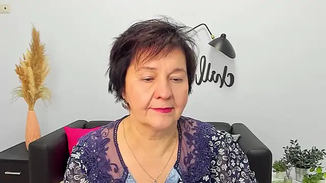 EveRalphes online show from November 2025 08:26:01 AM