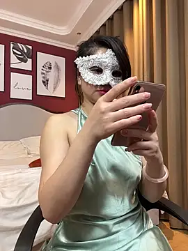 Queen-of-Love online show from December 2025 11:34:02 PM