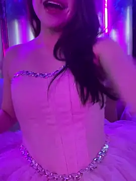 Snapshot of Queen-of-Love chatting on February 2026 03:05:02 PM Queen-of-Love online show from February 2026 03:05:02 PM