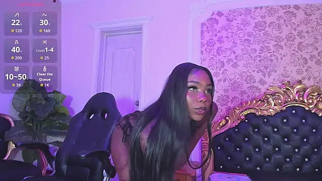 KarolMoore online show from November 2025 01:00:02 PM