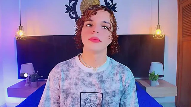 Skyee angel online show from May 2026 01:51:02 PM