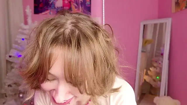 SweetKittyPlay online show from December 2025 01:48:01 PM