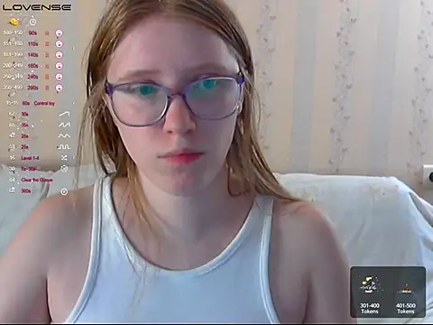 LustfulSarah online show from November 2025 11:48:02 PM