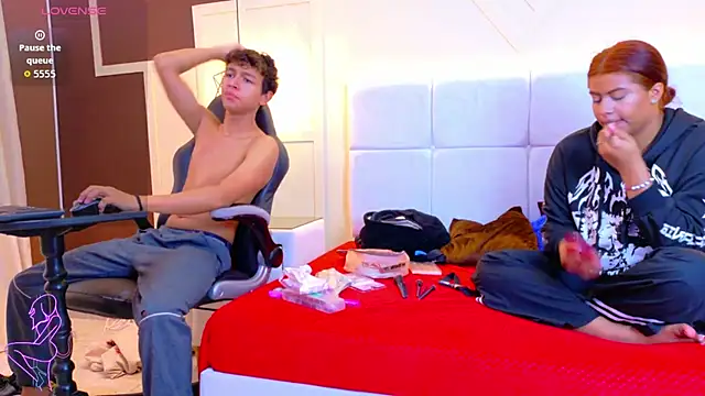 PrincesANDdark online show from January 2026 12:54:02 PM