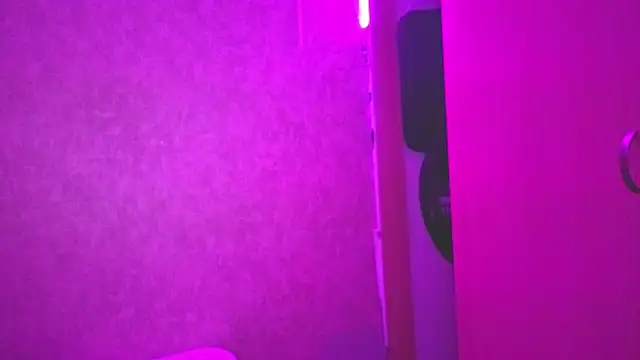 Malia fox online show from November 2025 06:54:01 PM